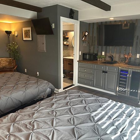 Beautiful Condo Sleeps 4- Only 2 Blocks From Beach Ocean City Exterior photo